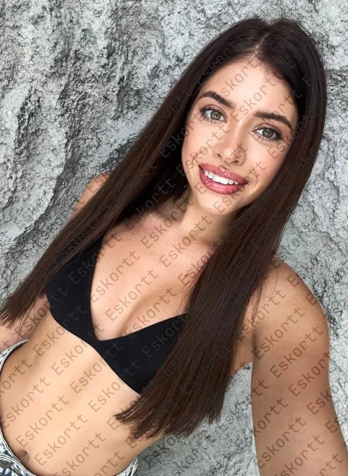 Lana escort in Moscow