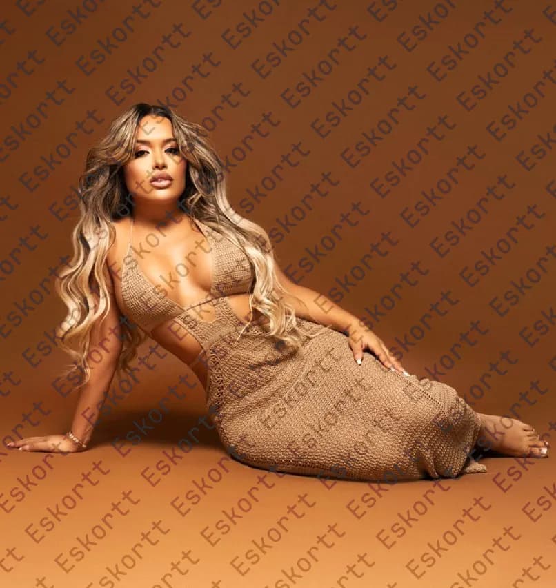 Dayane escort in Moscow