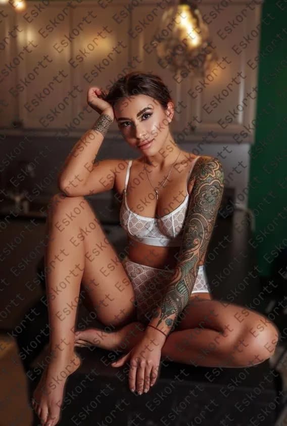 Alisha escort in Moscow