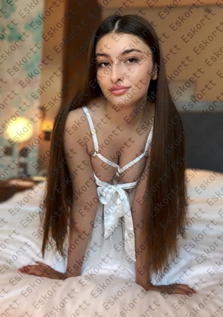 Emilia escort in Moscow