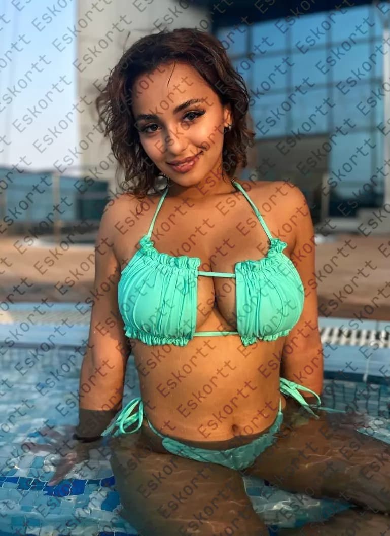 Olya escort in Moscow