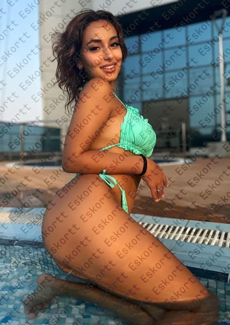 Olya escort in Moscow