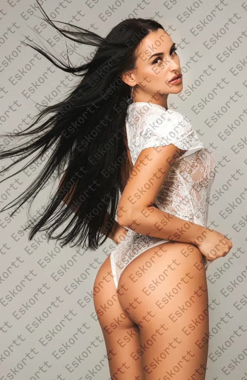 Lola escort in Moscow