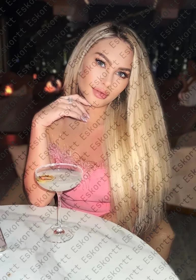 Aksena escort in Moscow