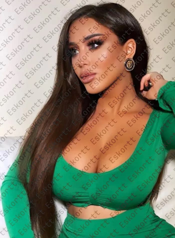 Jamilya escort in Moscow