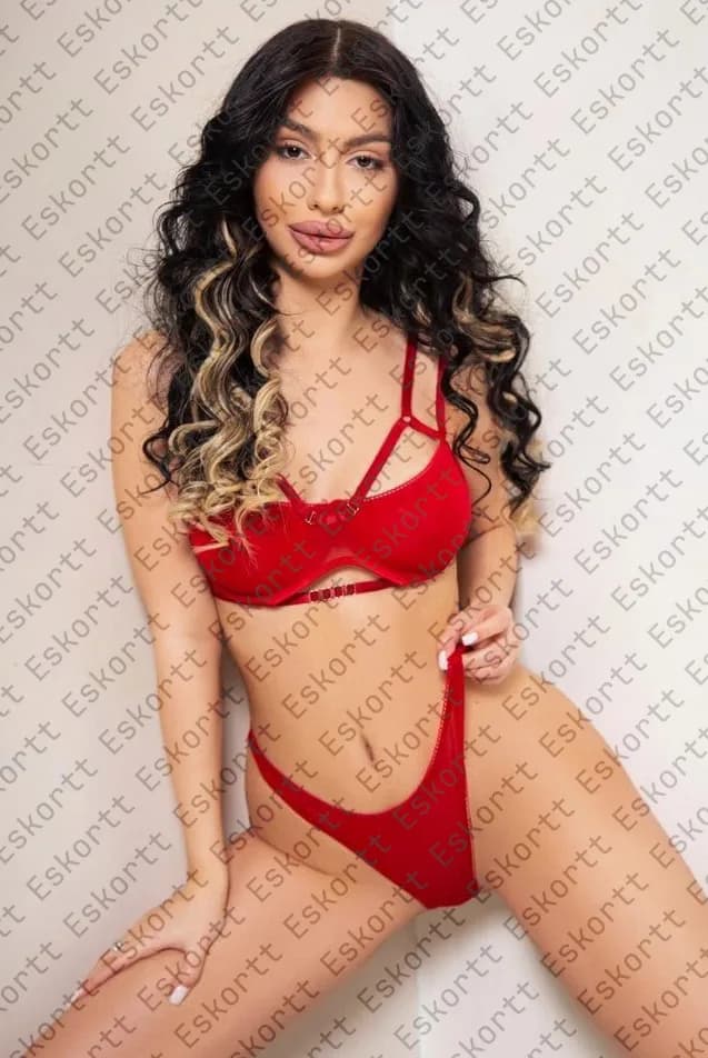 Regina escort in Moscow