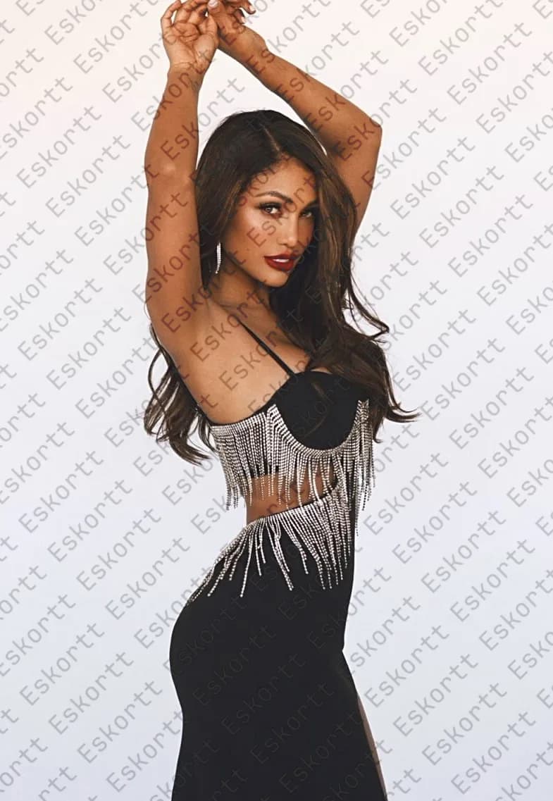 Akira escort in Moscow