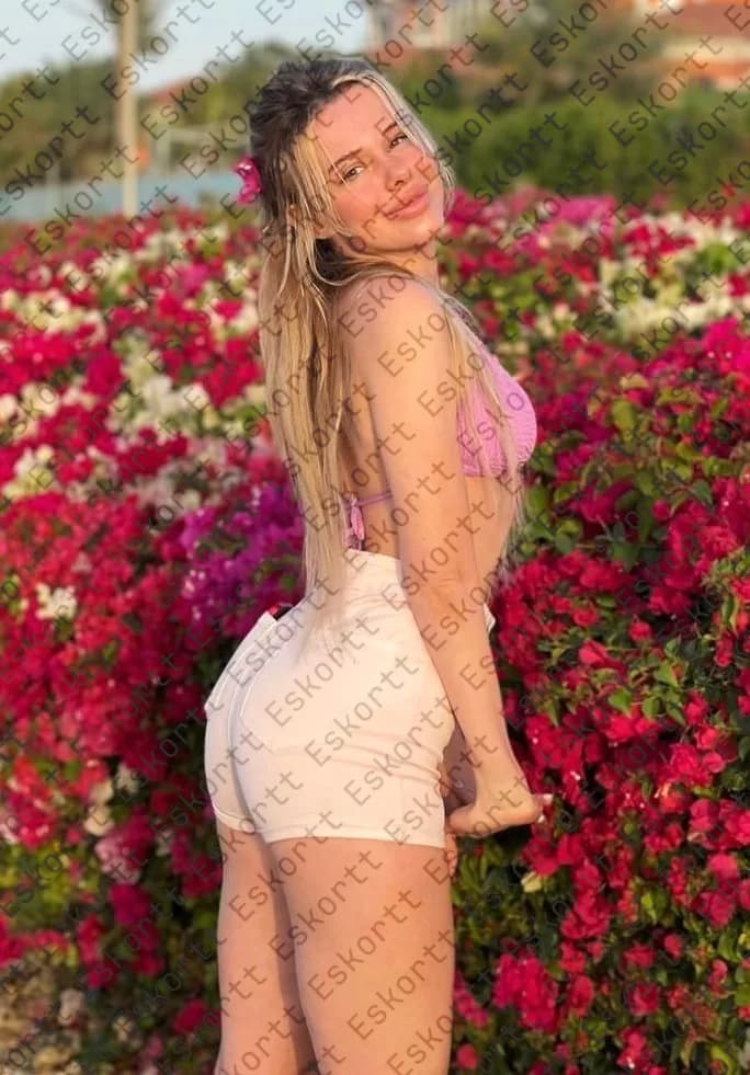 Angie escort in Moscow