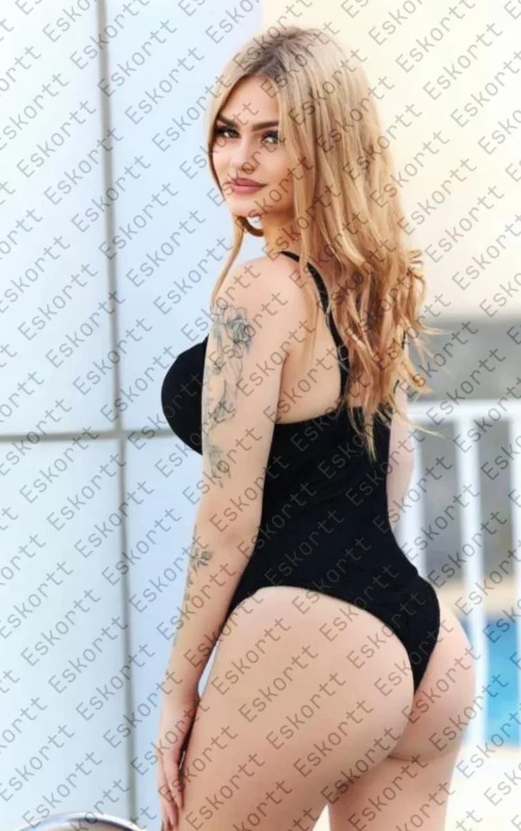 Viola escort in Moscow