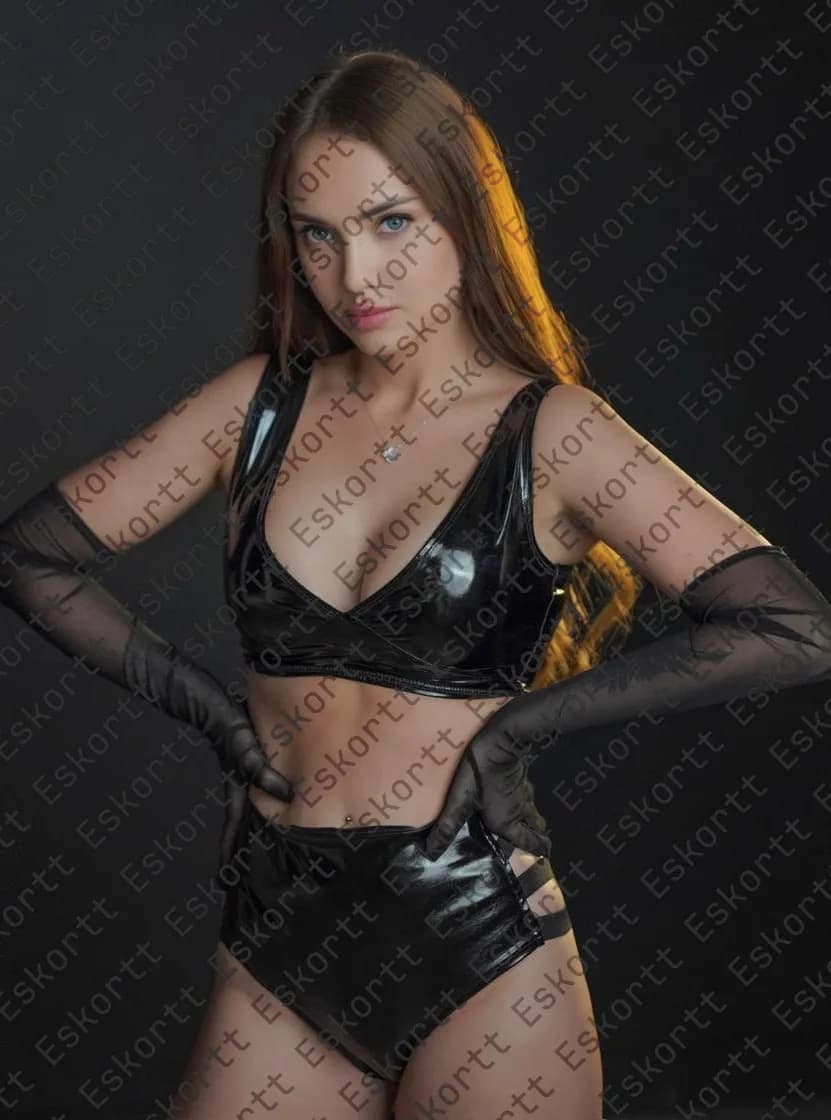 Nastia escort in Moscow