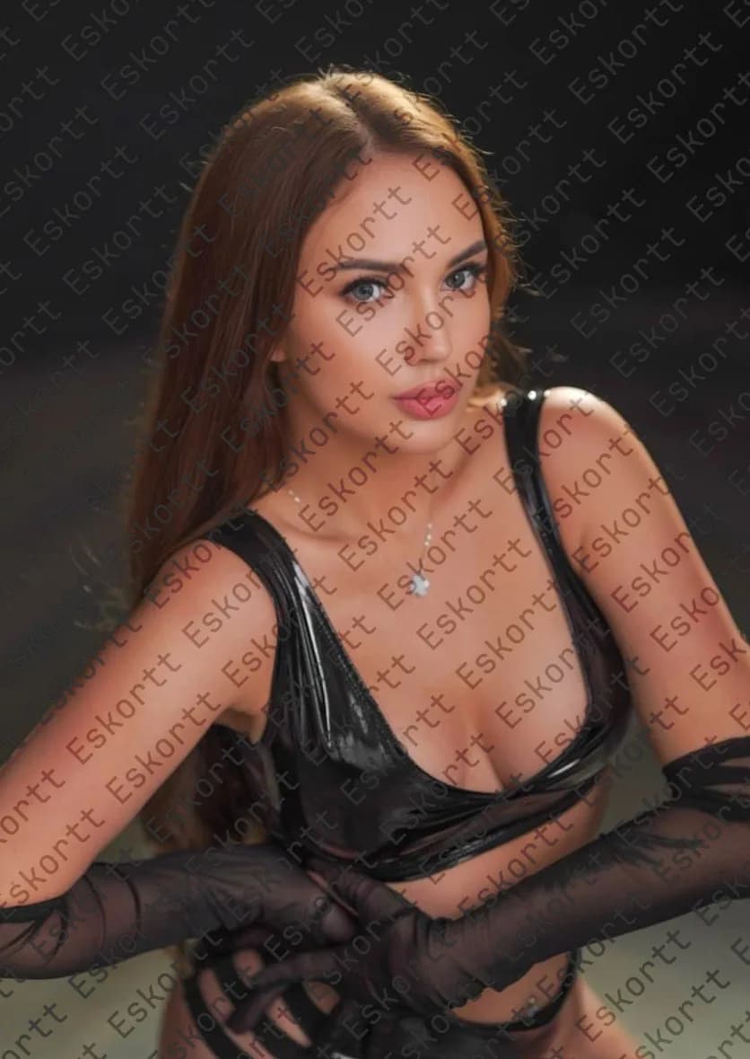 Nastia escort in Moscow