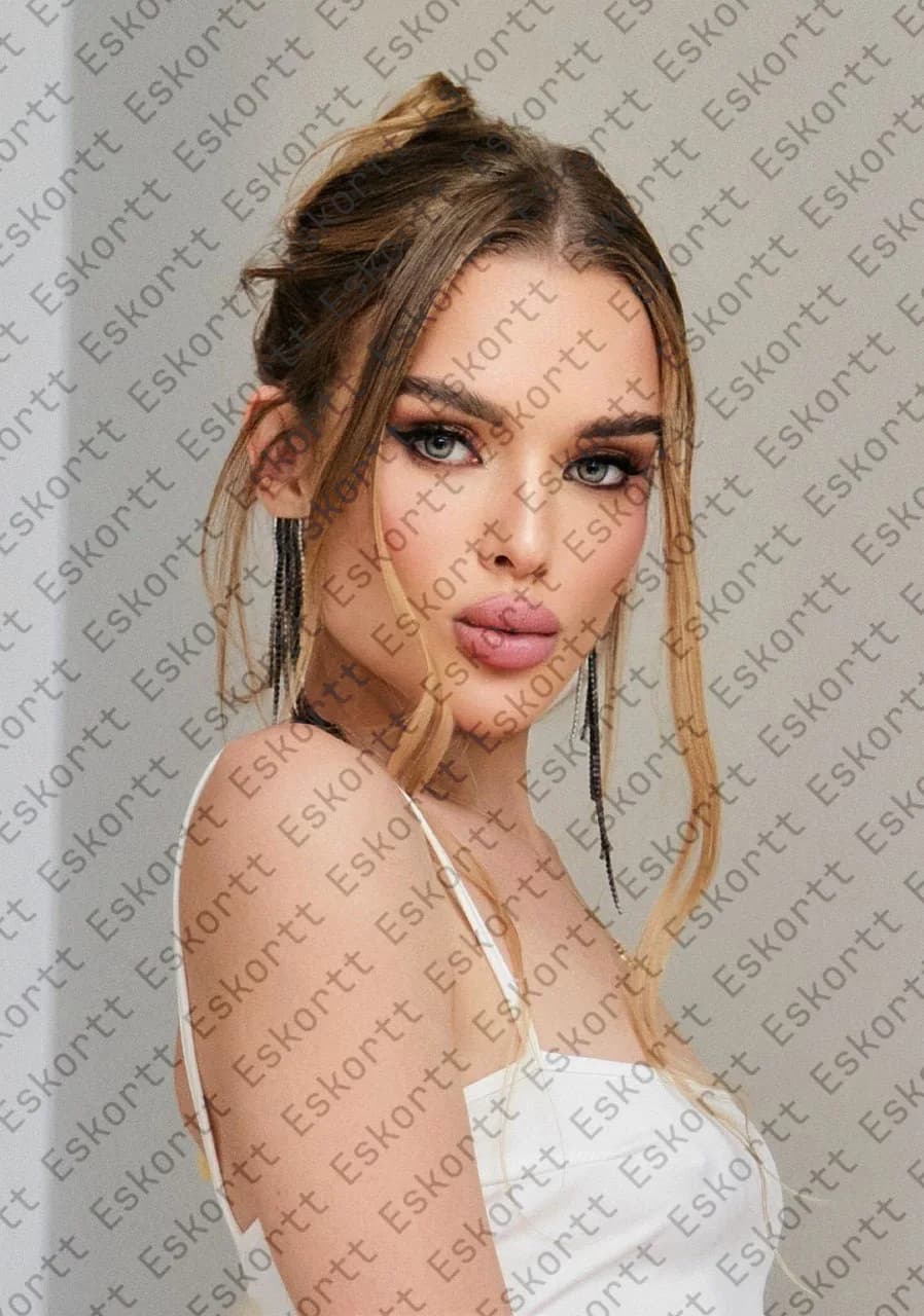 Maria escort in Moscow