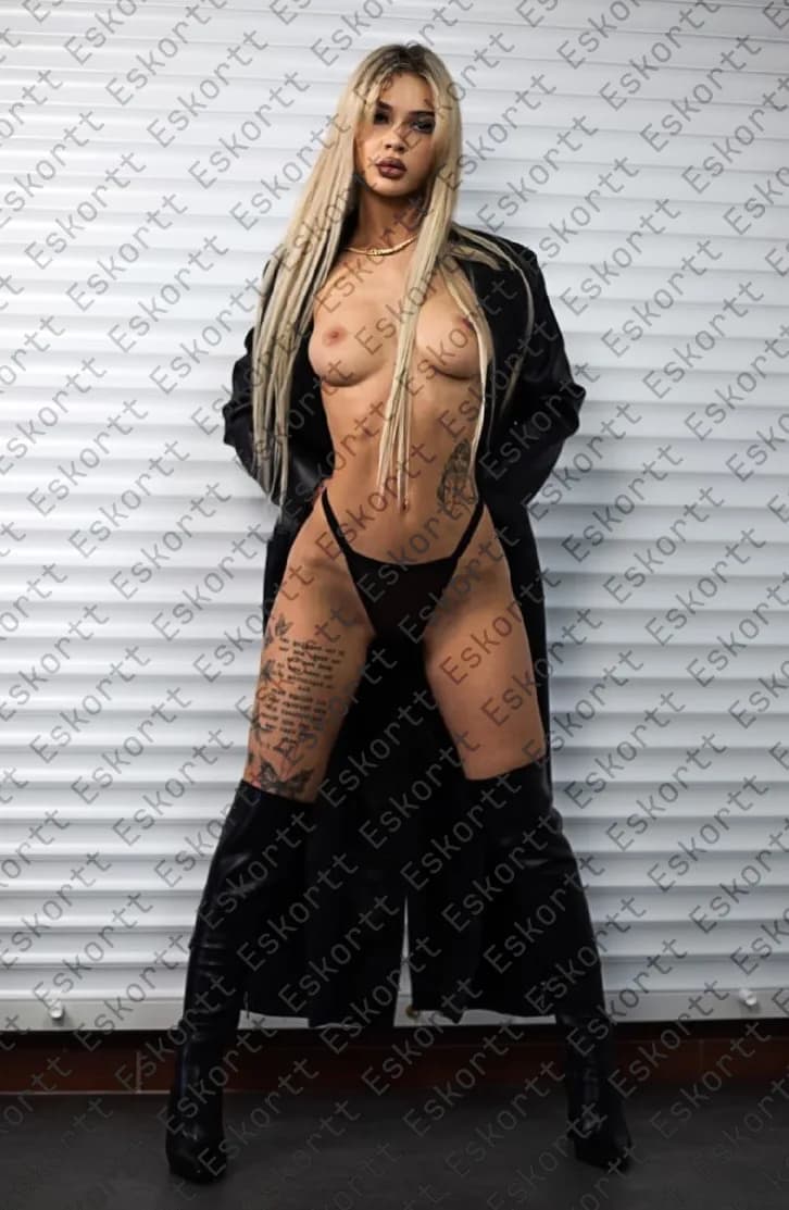 Kari escort in Moscow