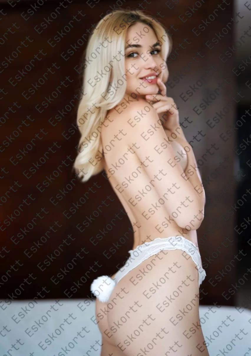 Kira escort in Moscow