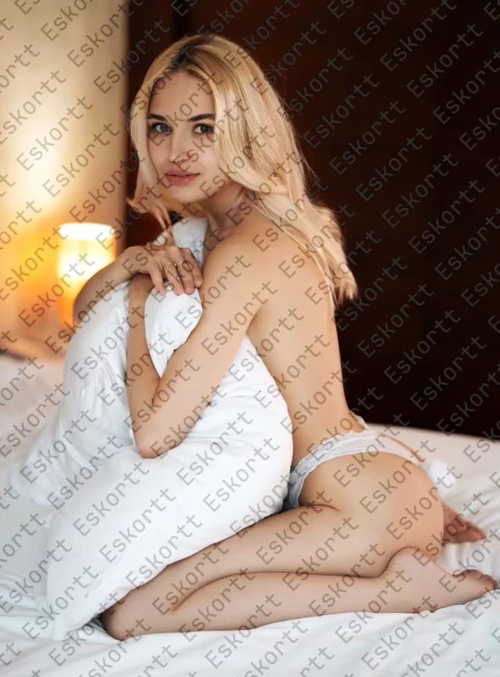 Kira escort in Moscow
