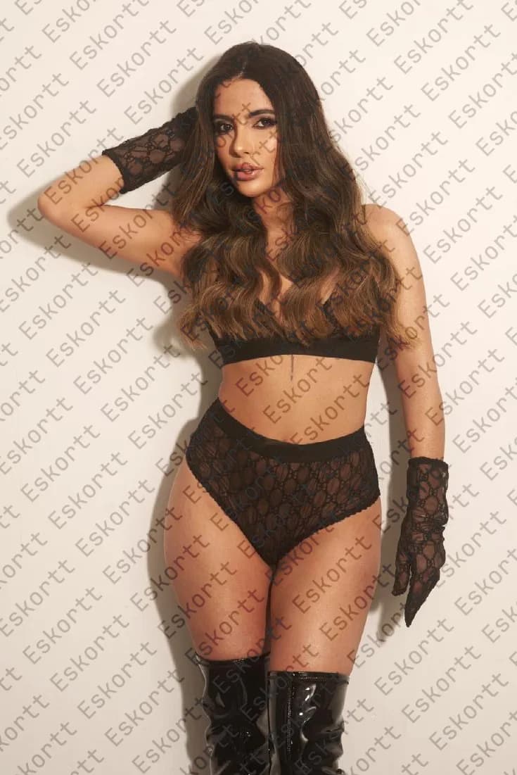  Lora escort in Moscow