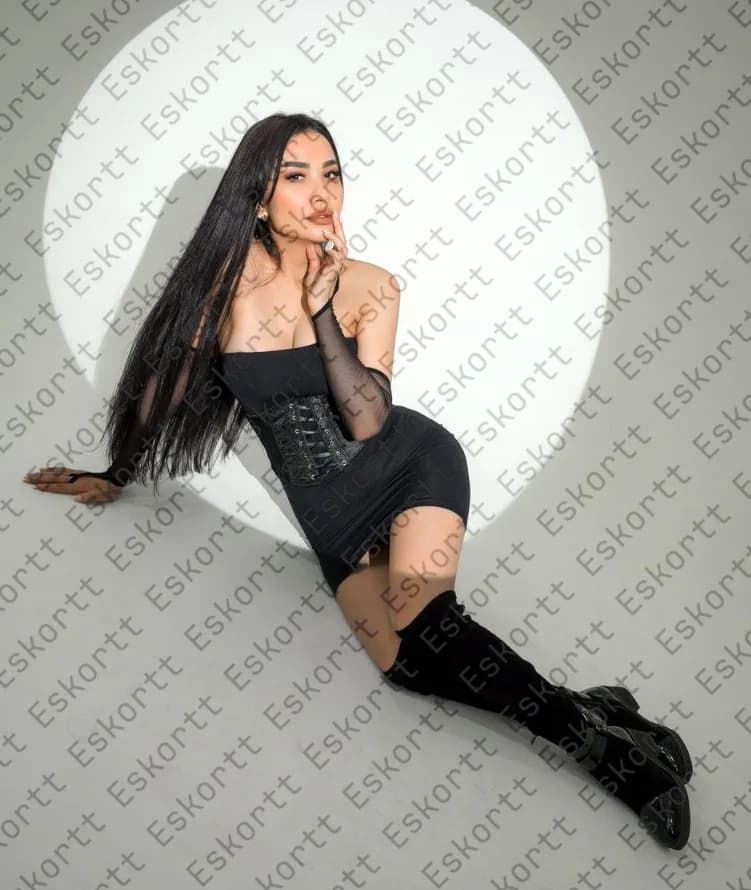 Amida escort in Moscow