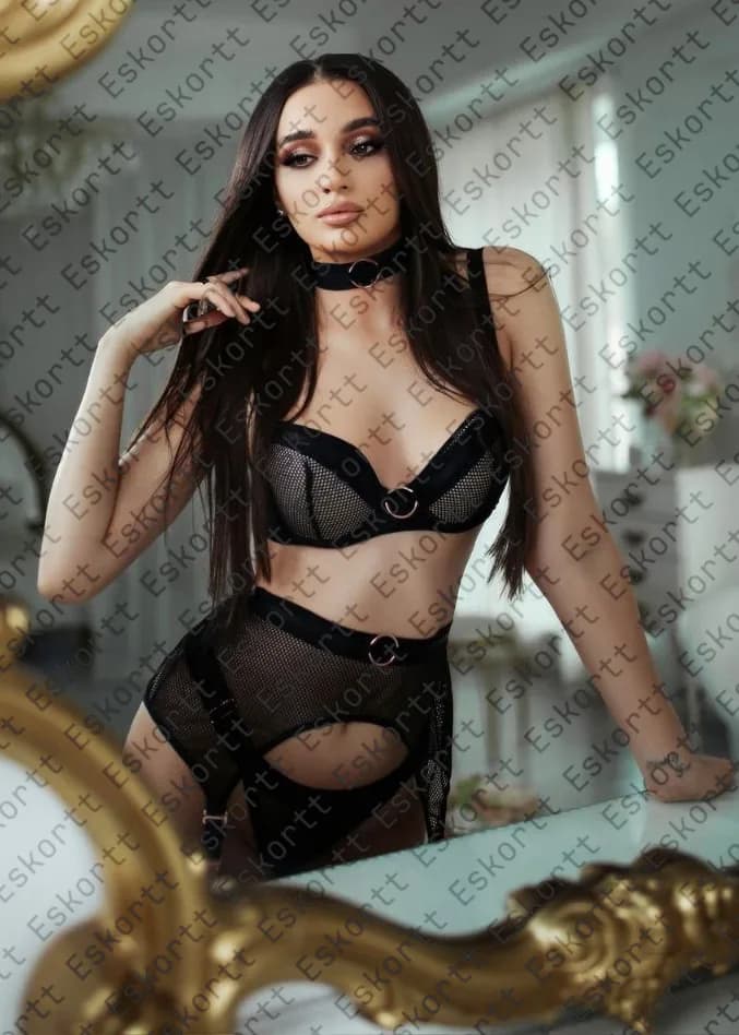 Marika escort in Moscow