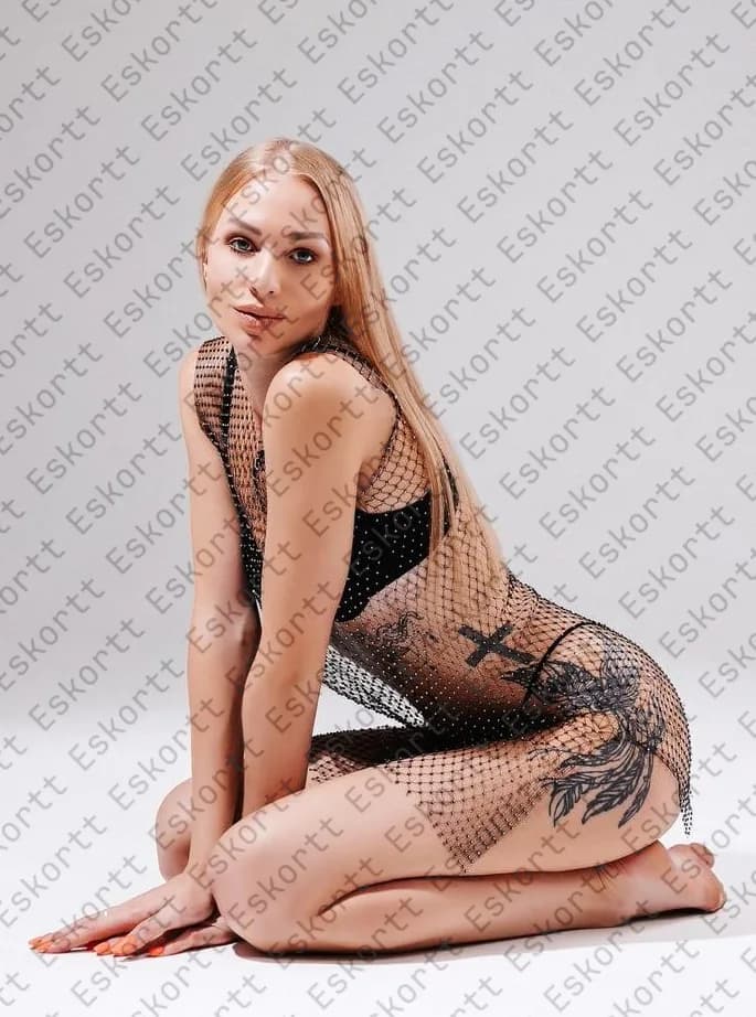 Stasia escort in Moscow