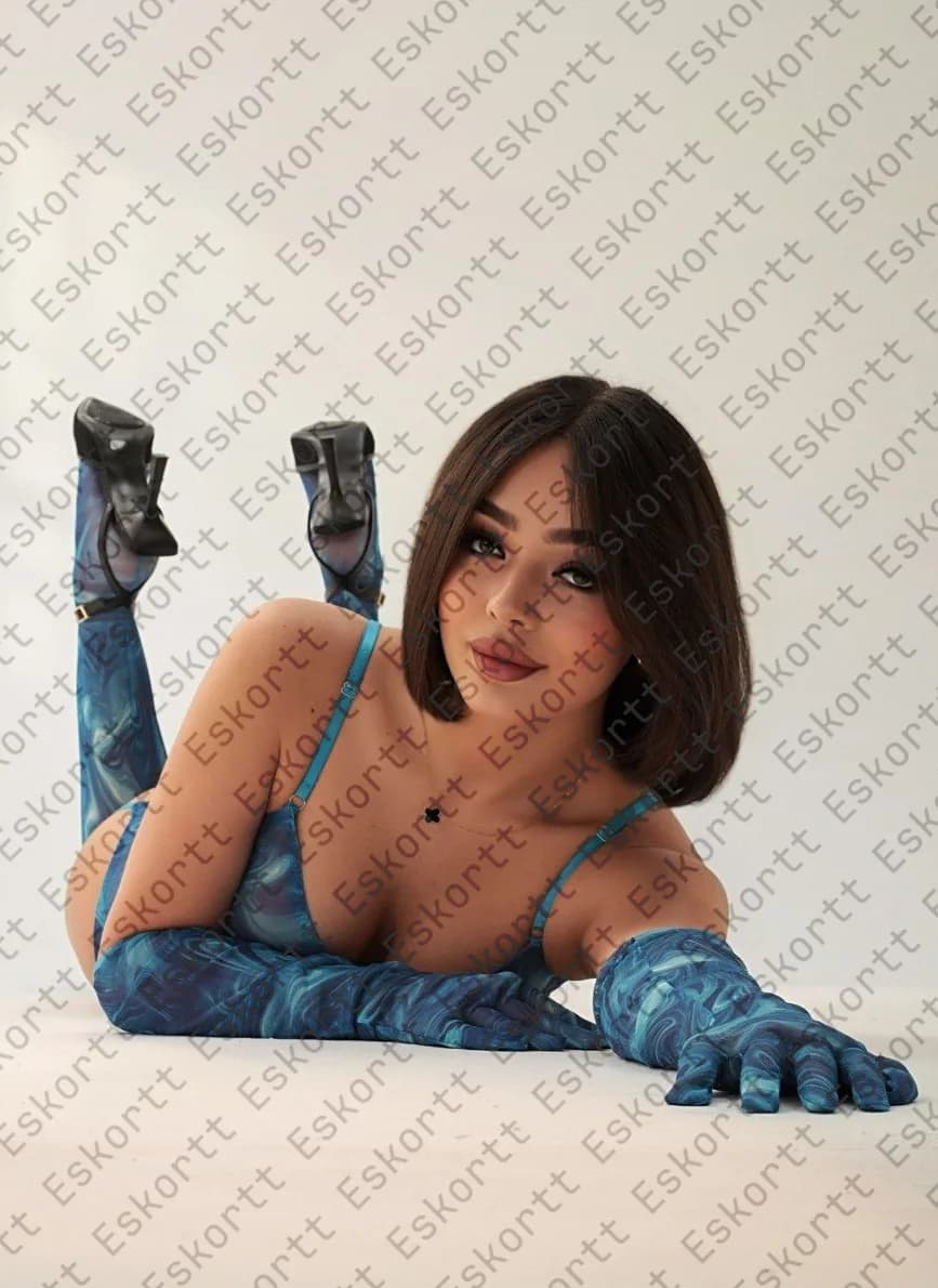 Dali escort in Moscow