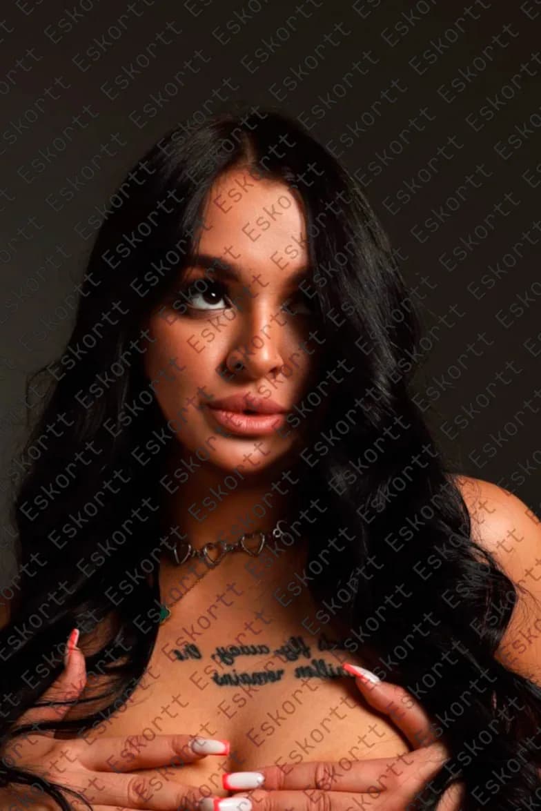 Alsu escort in Moscow