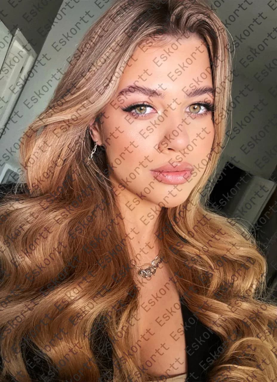 Alice escort in Moscow