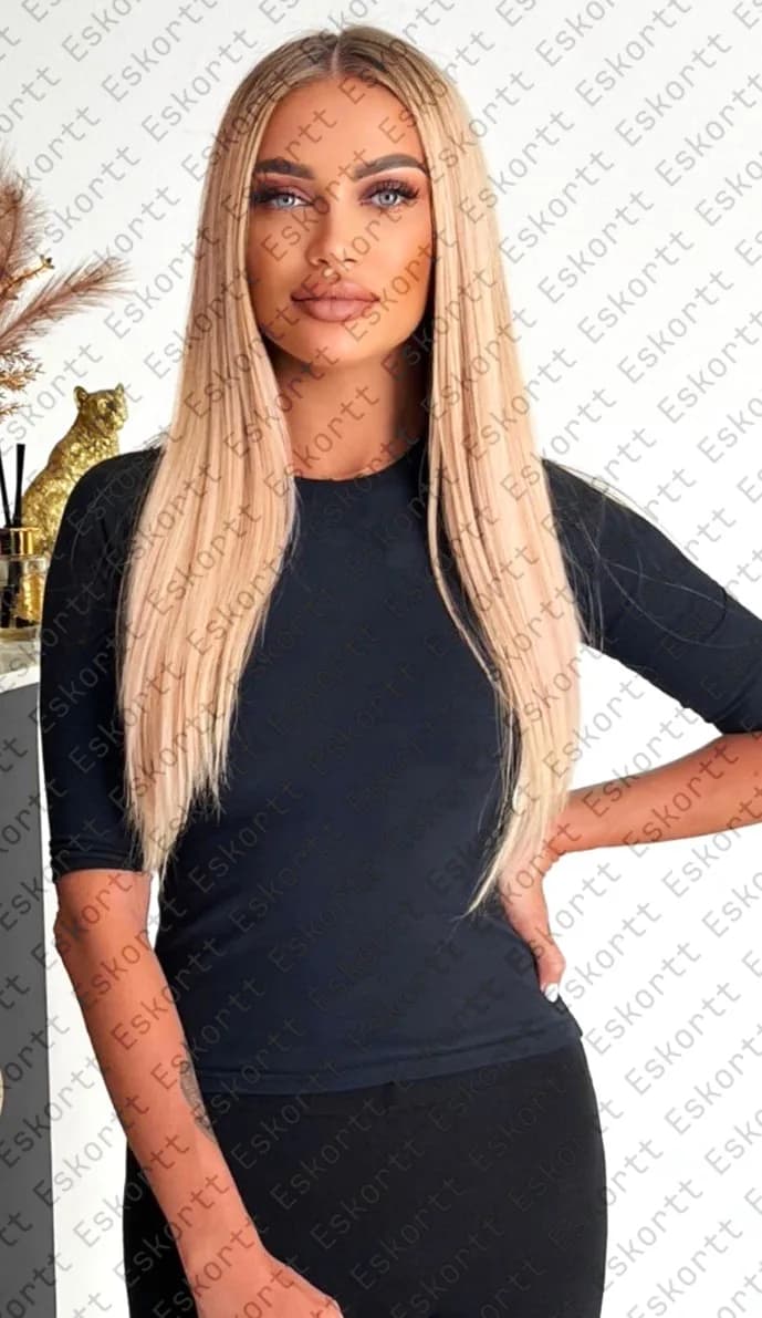 Yana escort in Moscow