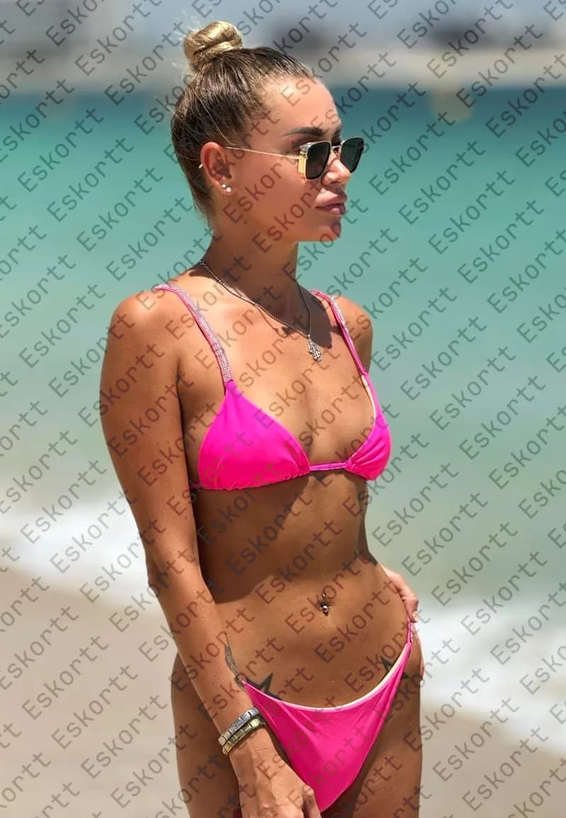 Yana escort in Moscow