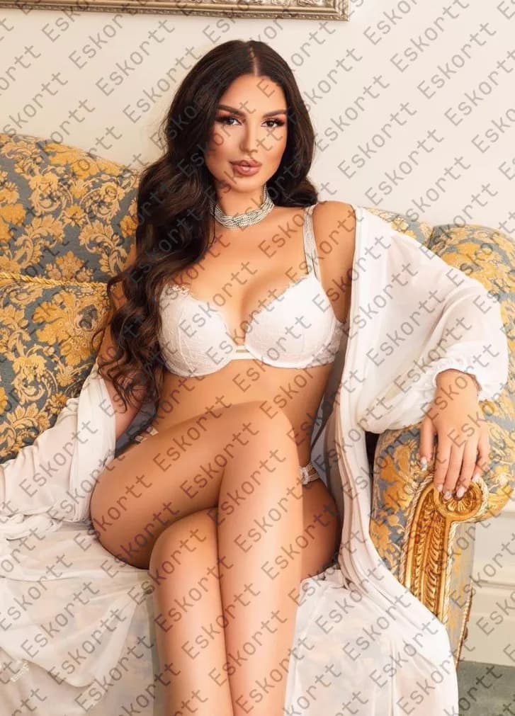 Mila escort in Moscow
