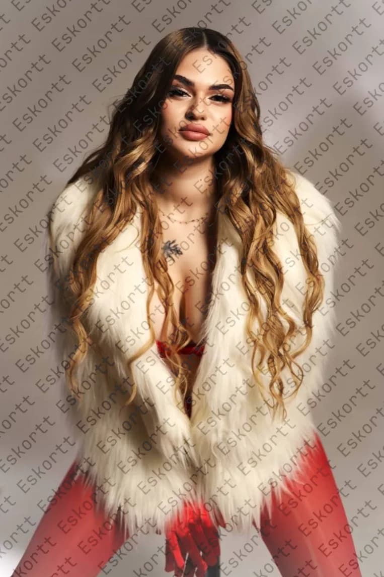  Viola escort in Moscow