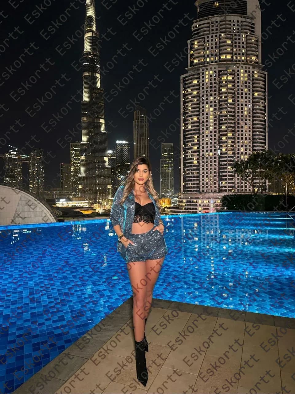 Лаура escort in Moscow