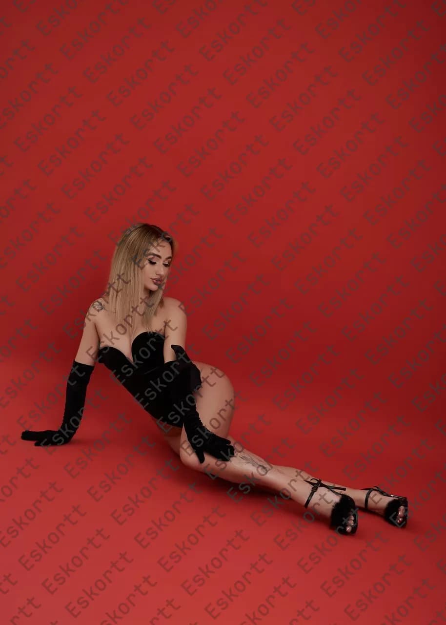 Злата escort in Moscow