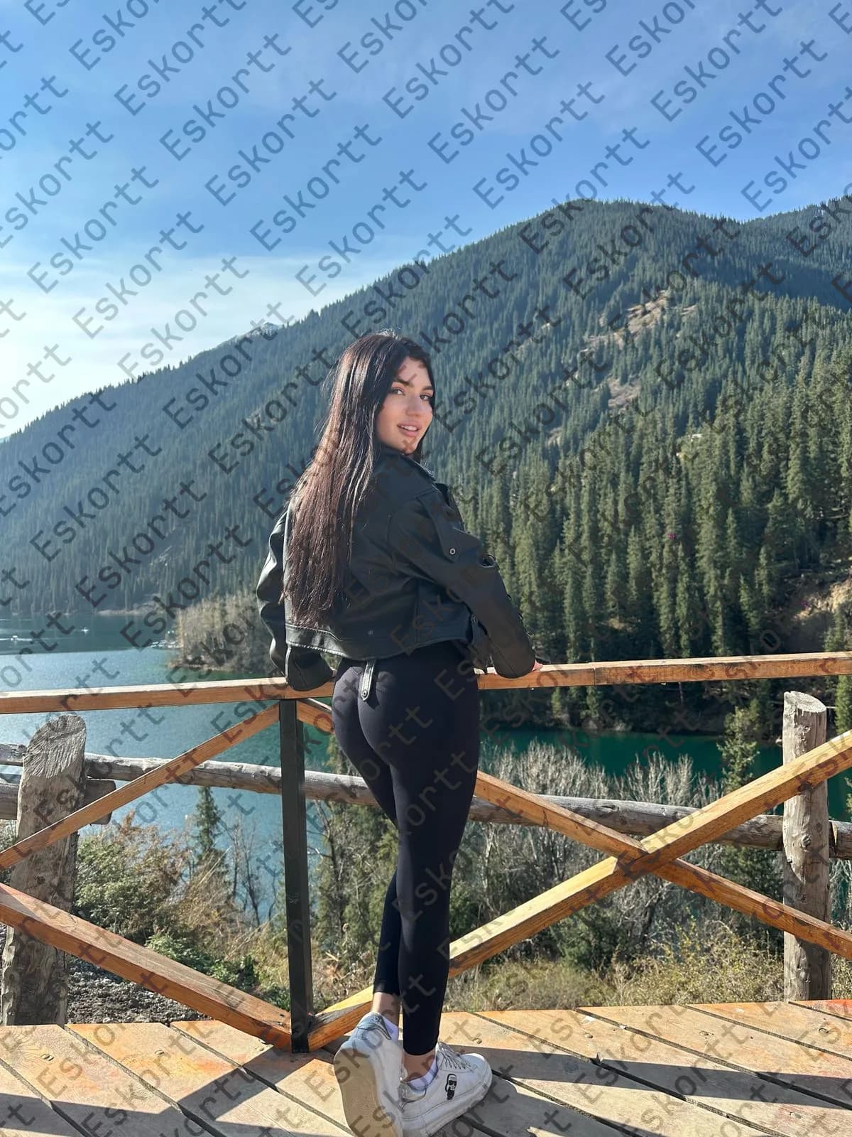 Кари escort in Moscow