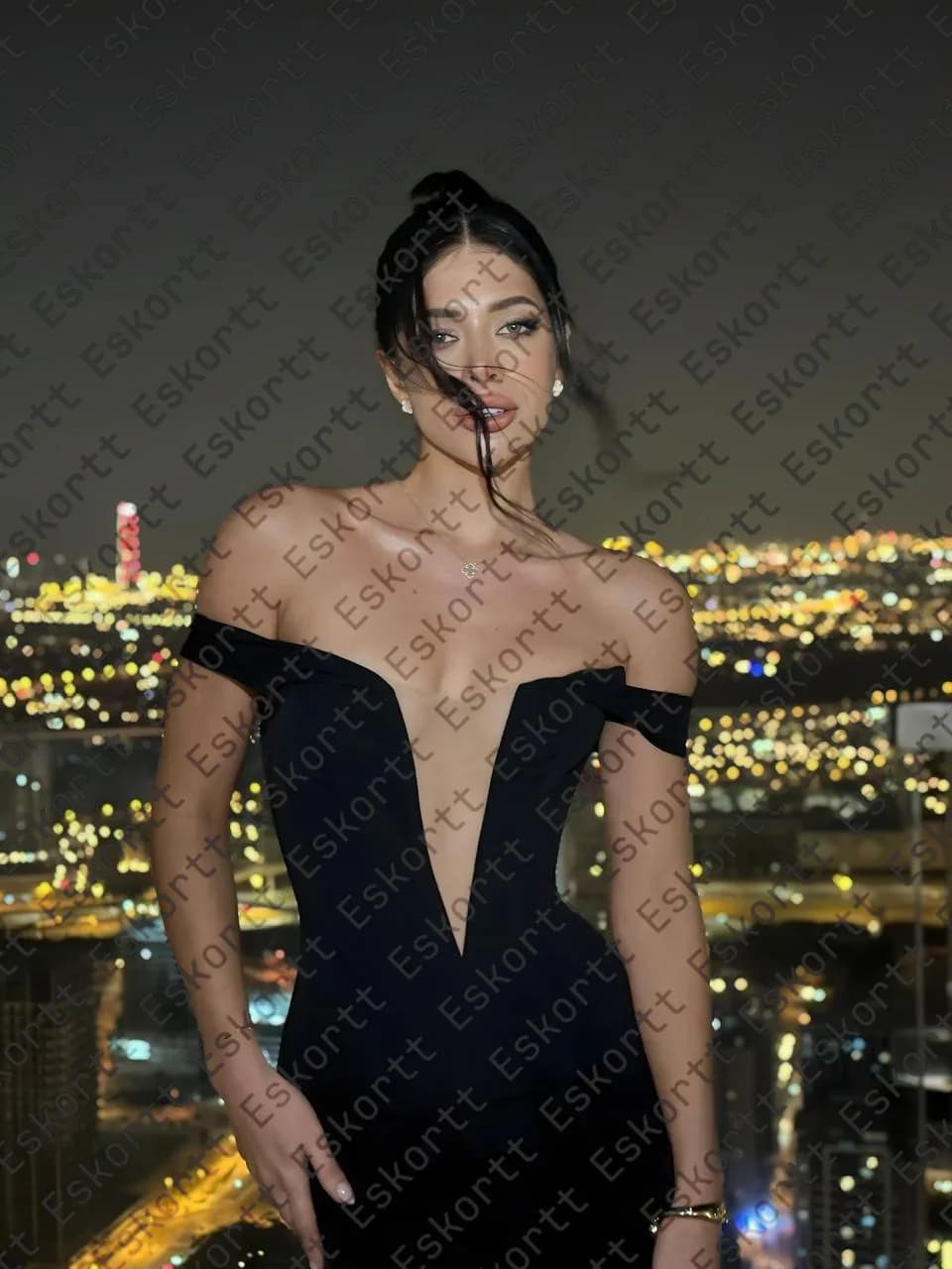 Эллис escort in Moscow