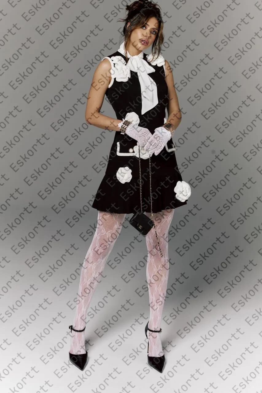 Эллис escort in Moscow