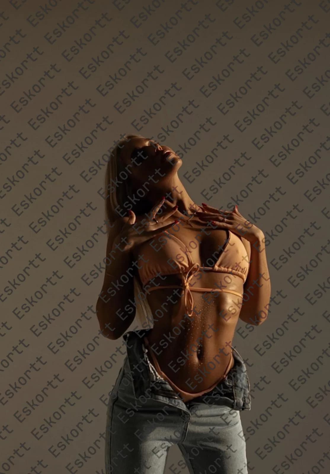 Мира escort in Moscow