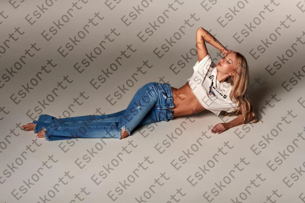 Ангелира escort in Moscow