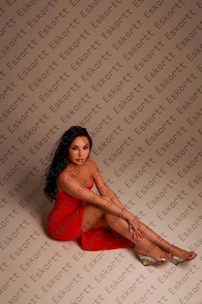 Азалия escort in Moscow