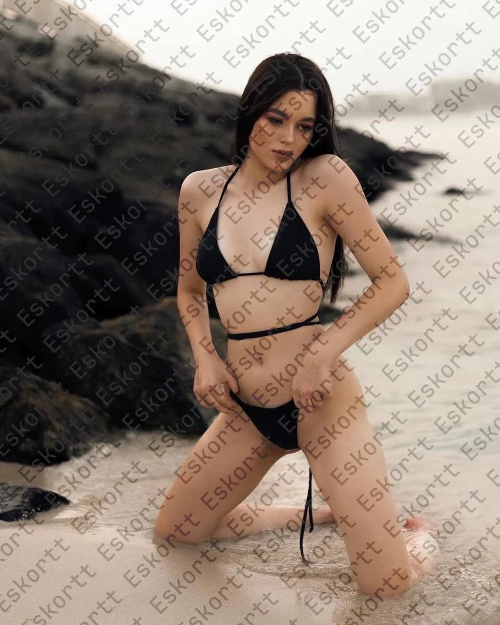 Милана escort in Moscow