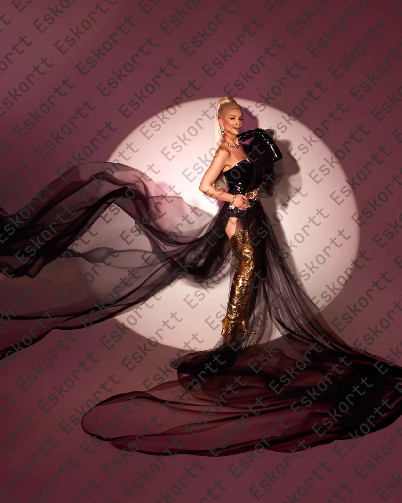 Кейла escort in Moscow