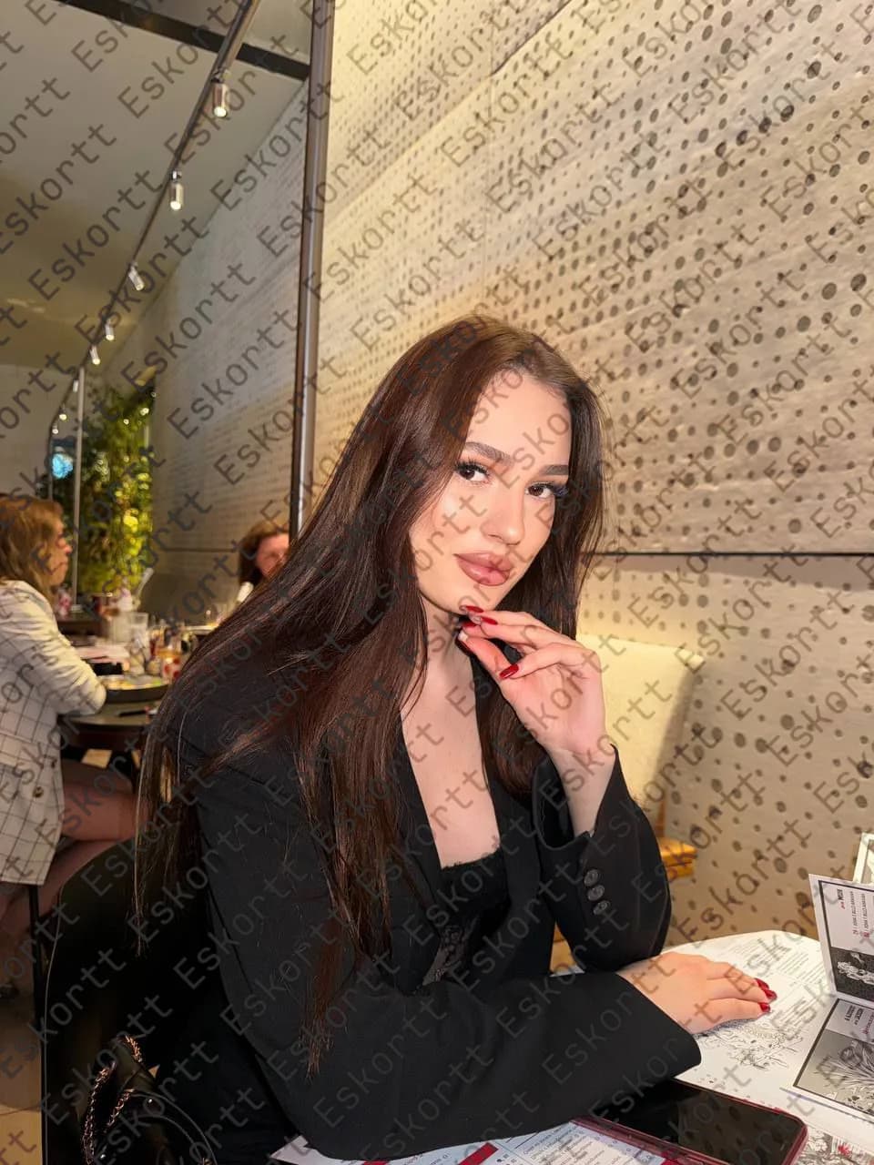 Молли escort in Moscow