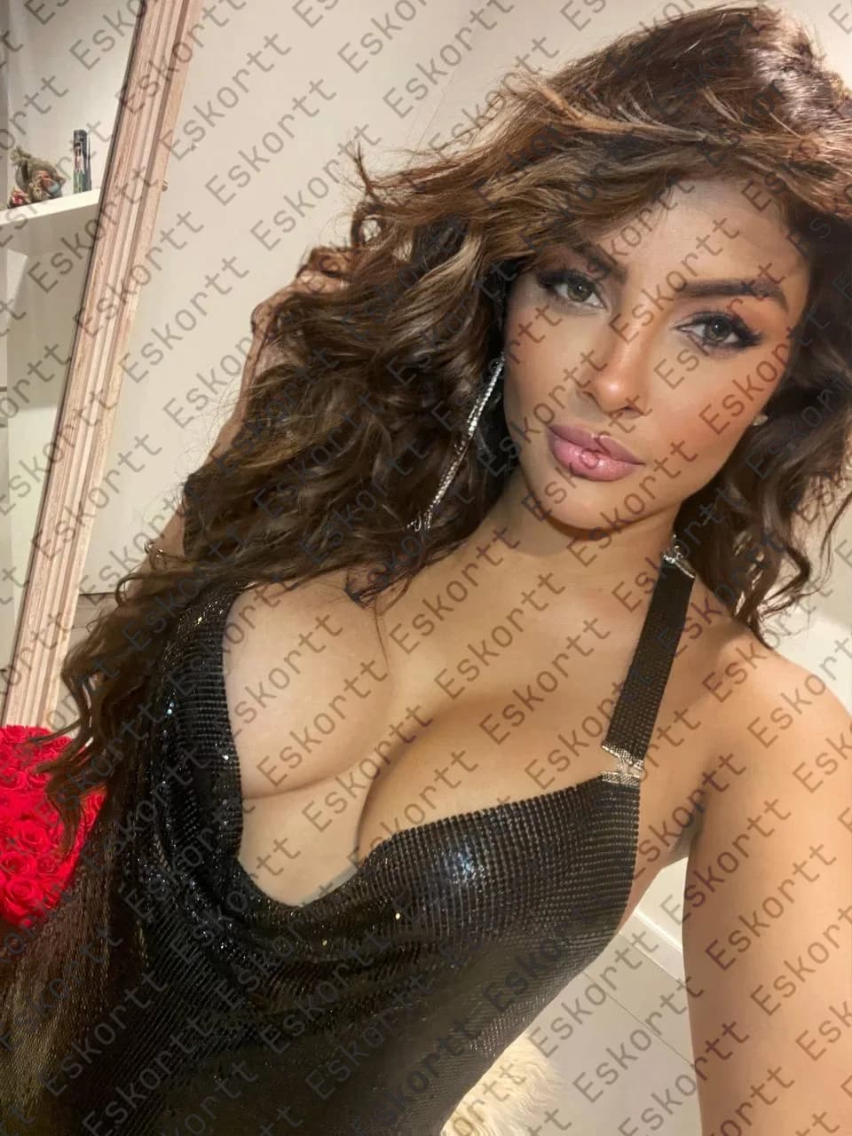 Нора escort in Moscow