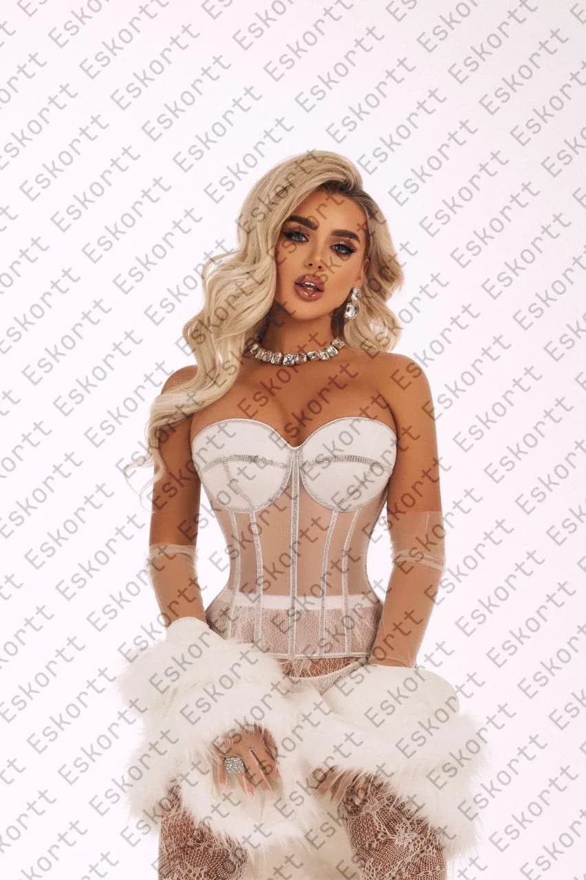 Лиана escort in Moscow