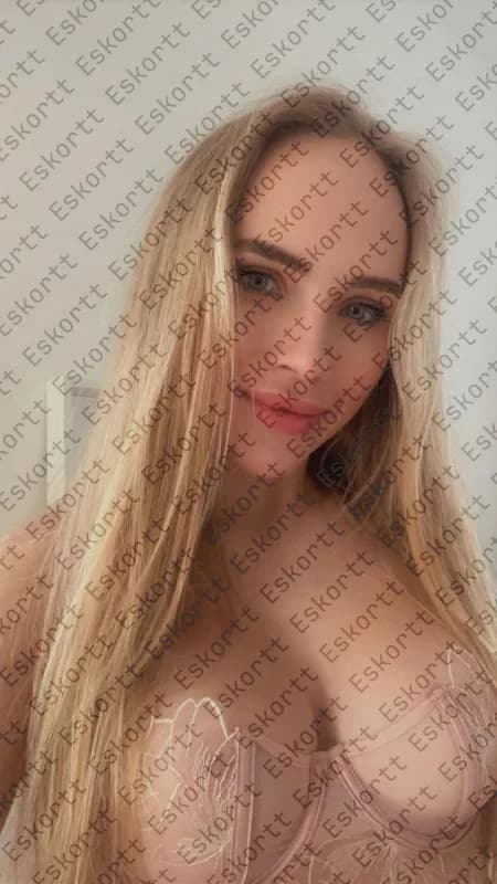 Кристен escort in Moscow