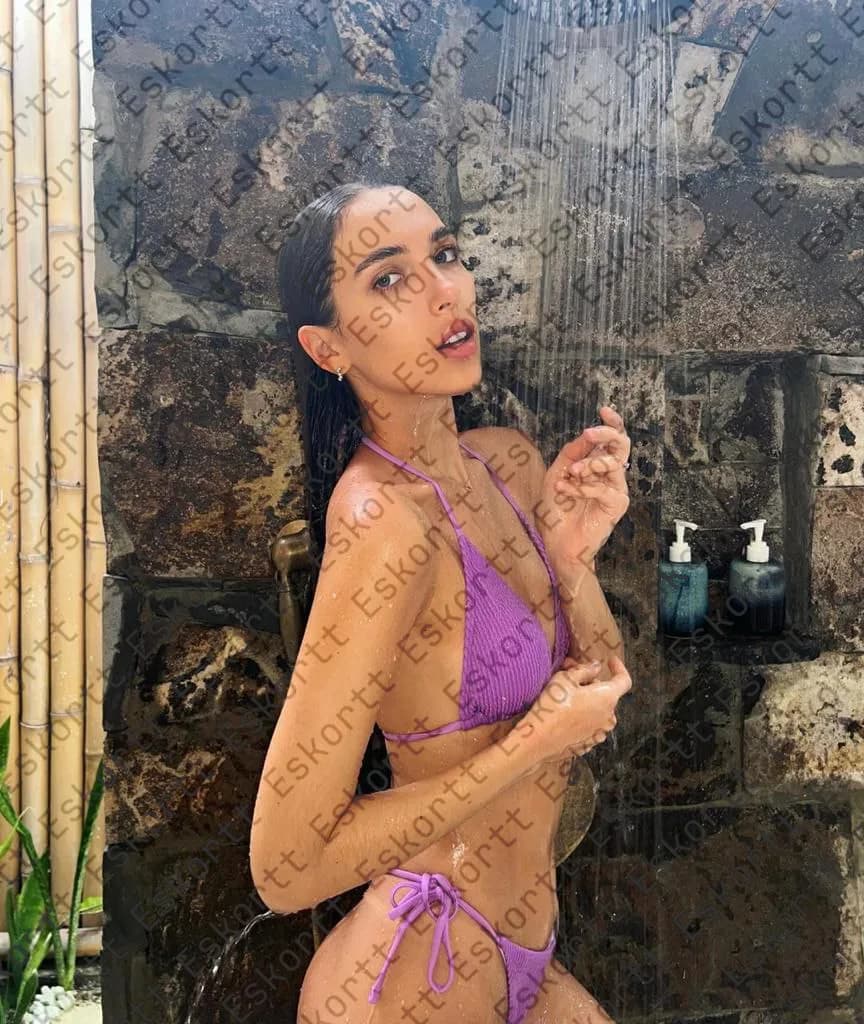 Николь escort in Moscow