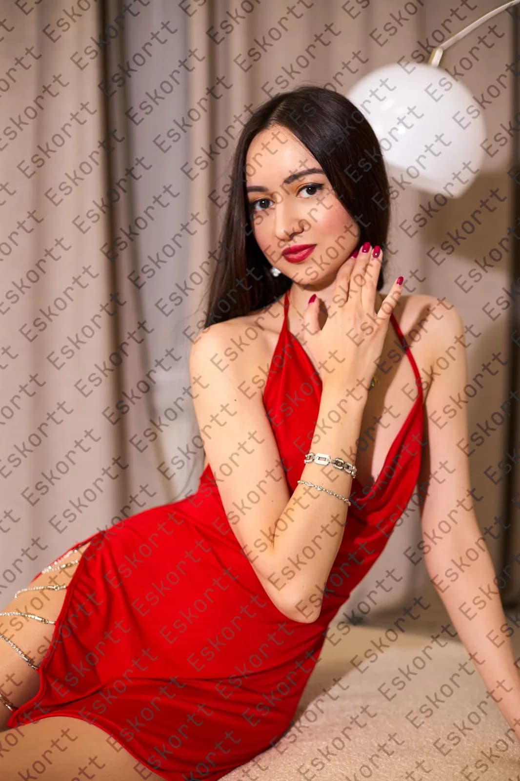 Снежанна escort in Moscow