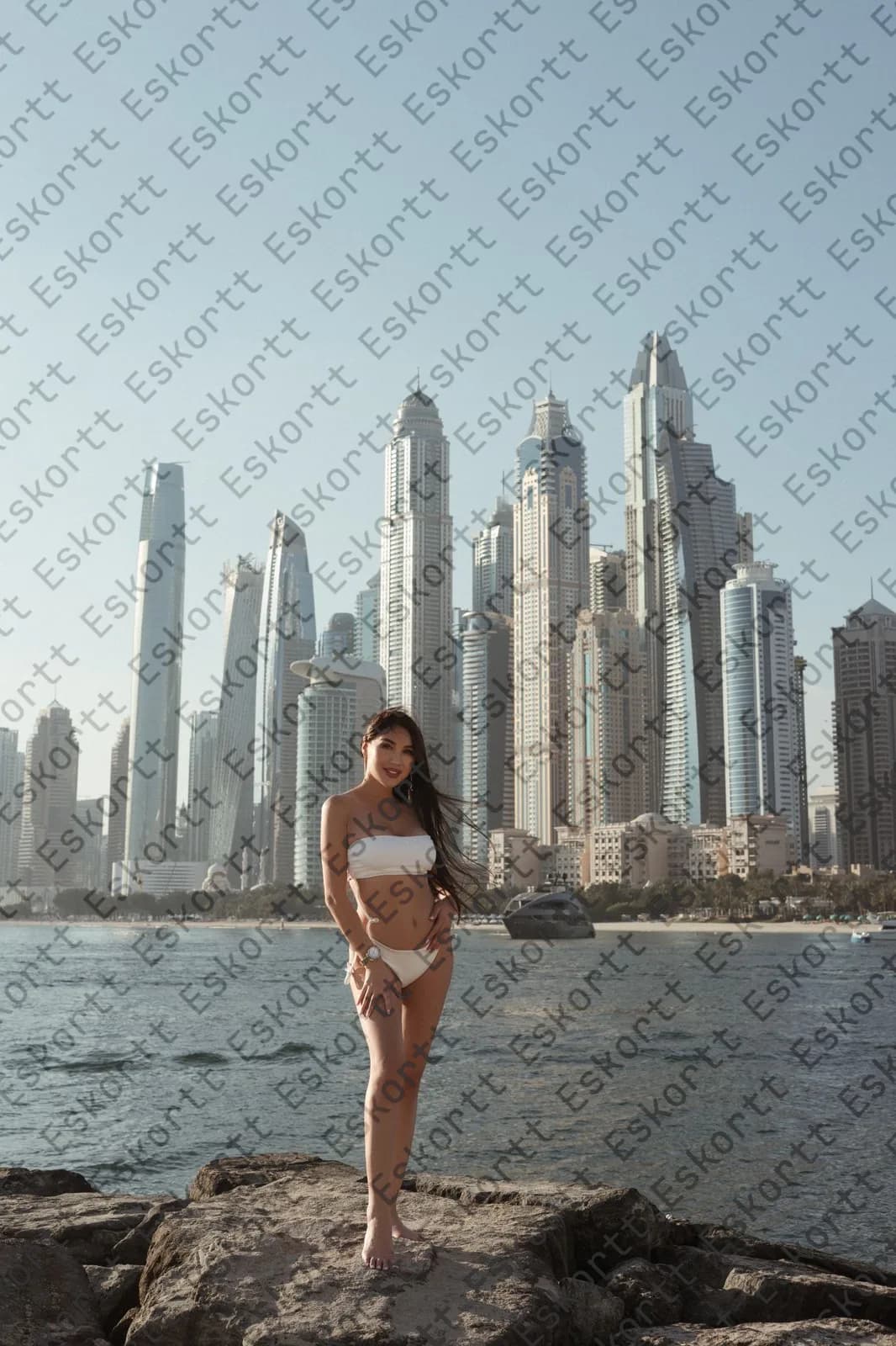 Даша escort in Moscow