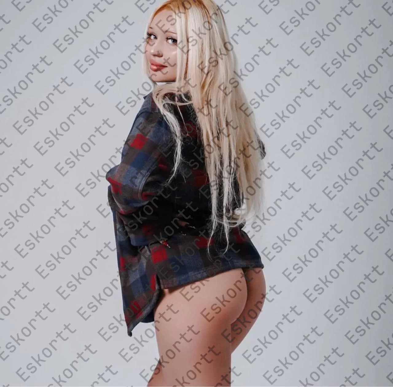 Марта escort in Moscow