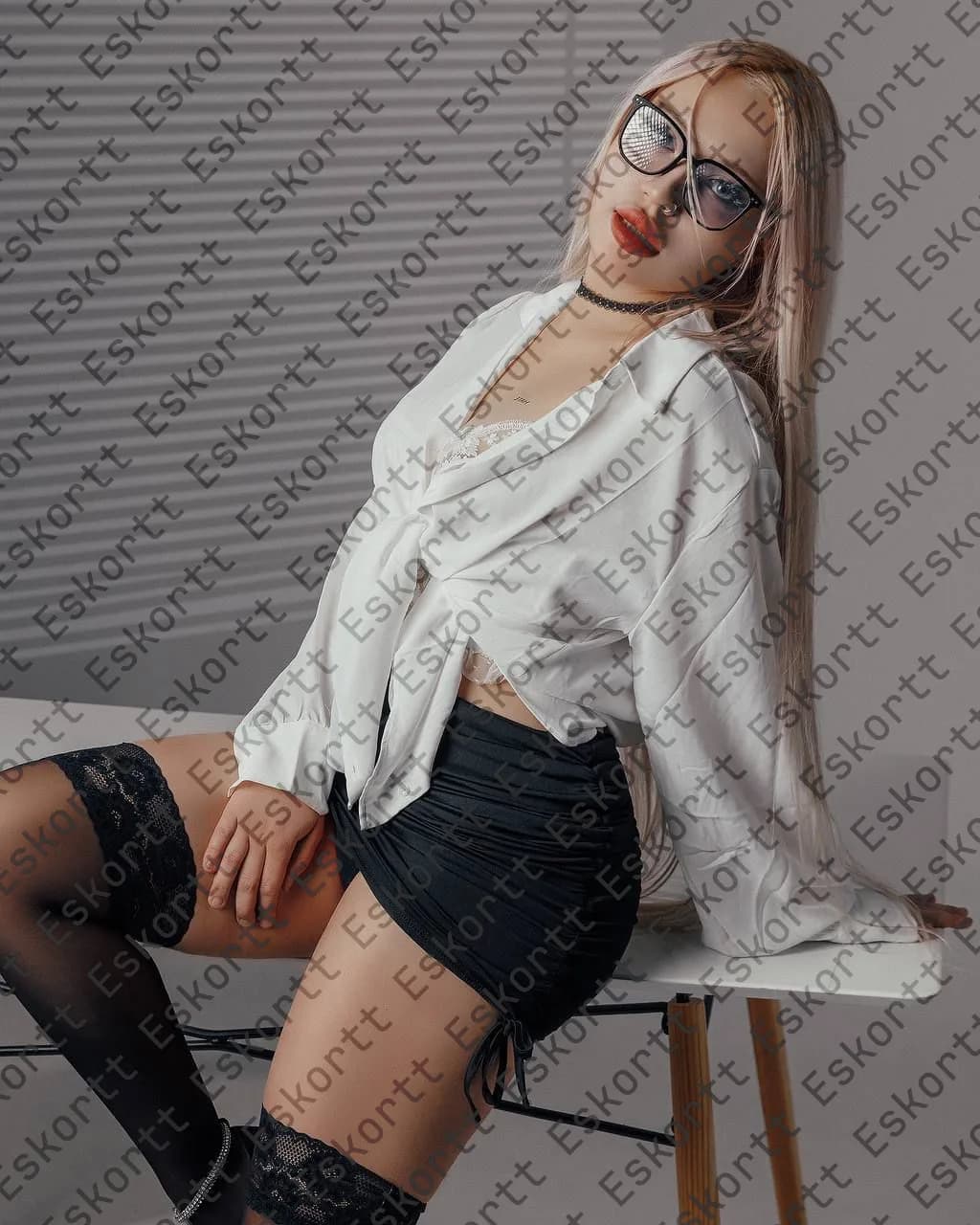Марта escort in Moscow