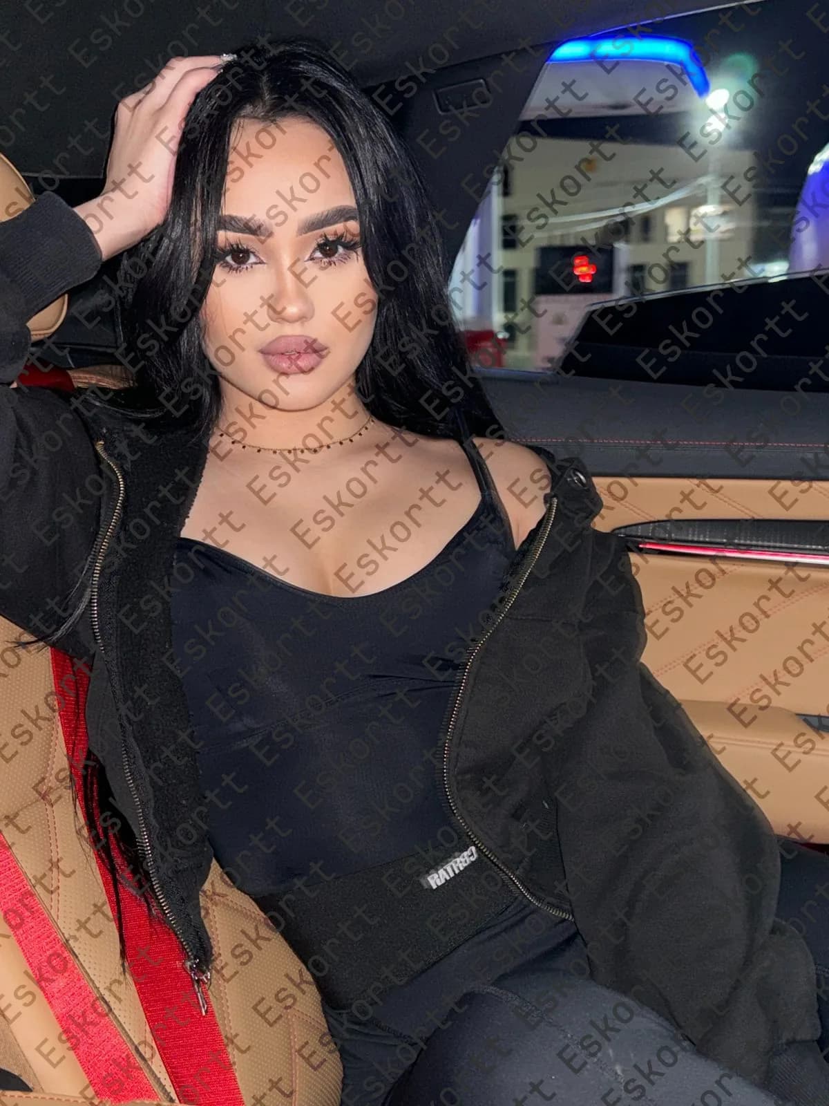 Леора escort in Moscow